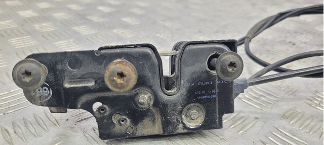 Замок капота 8P0823509H VAG