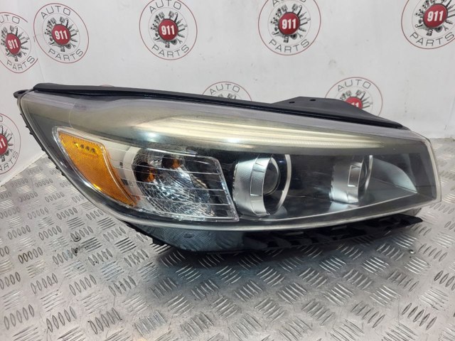 Права блок фара 92102C6000 HYUNDAI