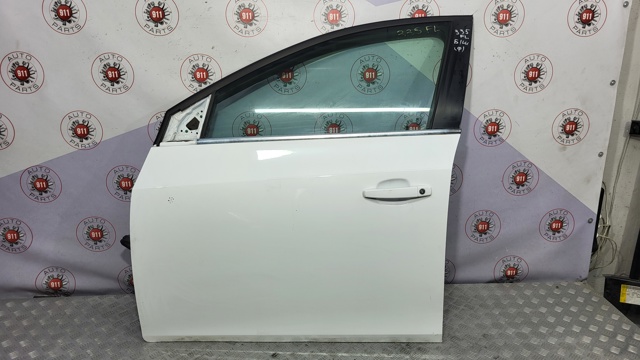 Водійські двері 95931667 GM