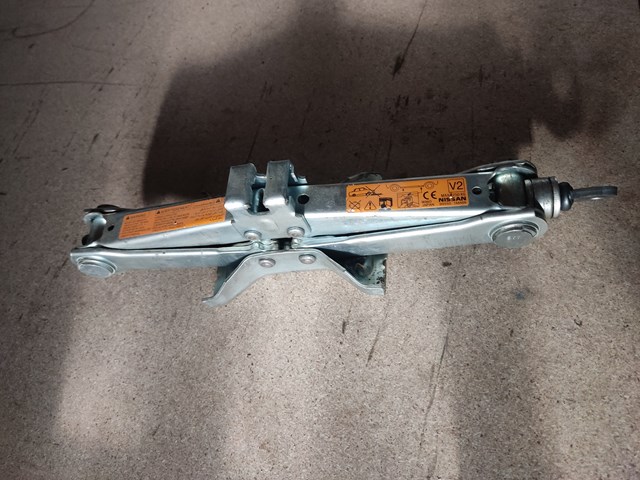 Домкрати 995501MA0A NISSAN