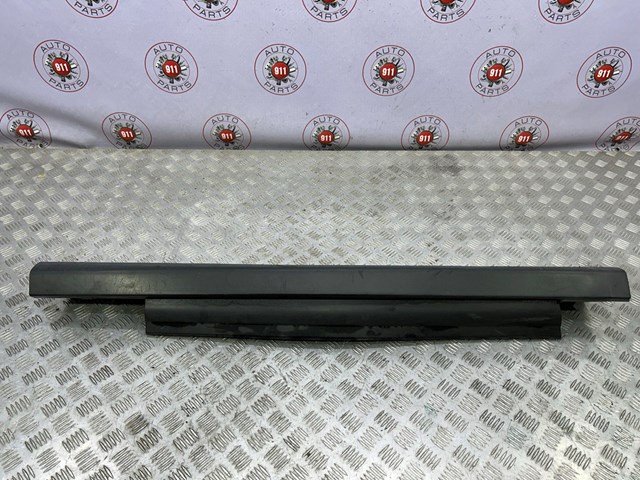 Накладка зовнішня (молдинг) порога, передня ліва AM5Z5810177C FORD