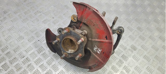 Цапфа права BJS72611XB MAZDA