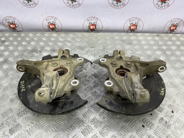 Цапфа поворотна права DG9Z3K185B FORD