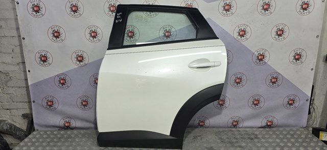 Двері задні, ліві DKY17302XC MAZDA