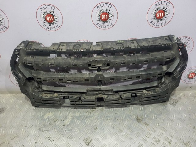 Кронштейн решітки радіатора GJ5Z8A284AA FORD