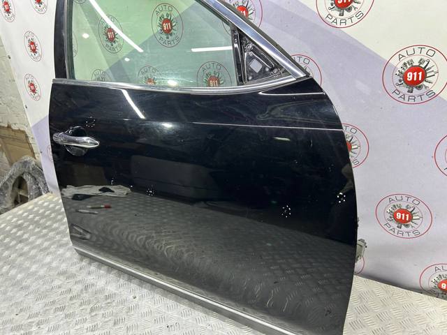 Пасажирські передні двері HMA0M1BAAA NISSAN