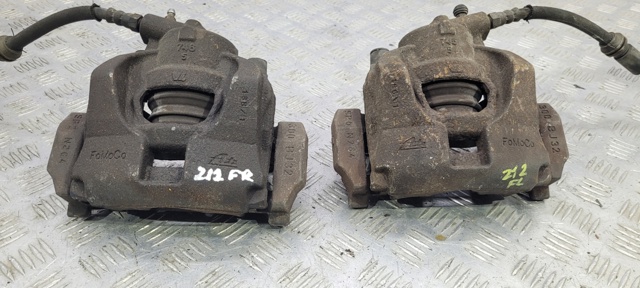 Супорт тормзной LR015387 LAND ROVER