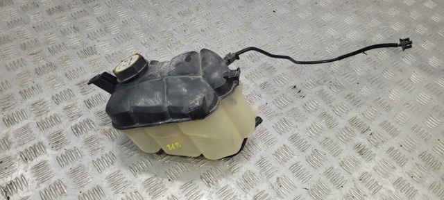 Бачок розширювальний LR024296 LAND ROVER