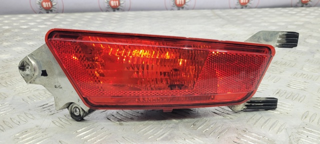 Фара задня, права LR025148 LAND ROVER