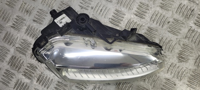 Туманка права LR026089 LAND ROVER