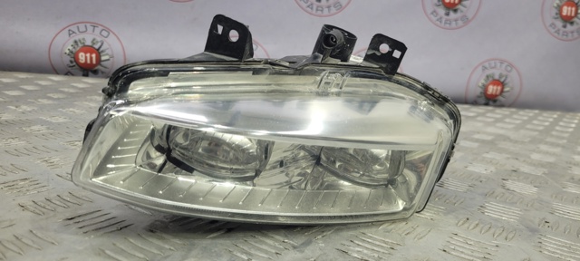 Ліва протитуманна фара LR026090 LAND ROVER