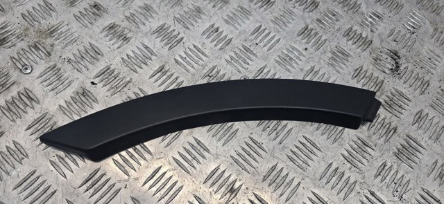 Молдинг заднього правого крила LR027251 LAND ROVER
