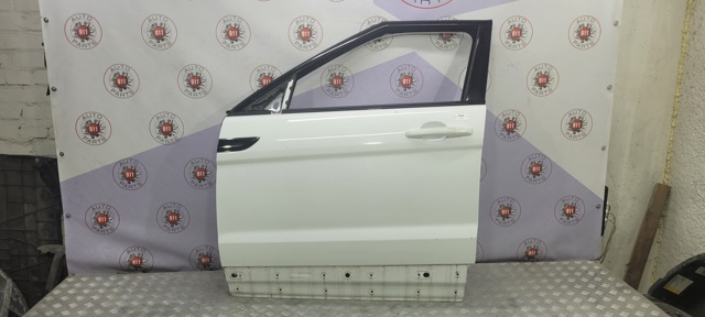 Двері передні, ліві LR028553 LAND ROVER