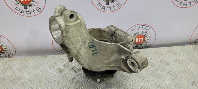 Цапфа - поворотний кулак передній, лівий LR044018 LAND ROVER