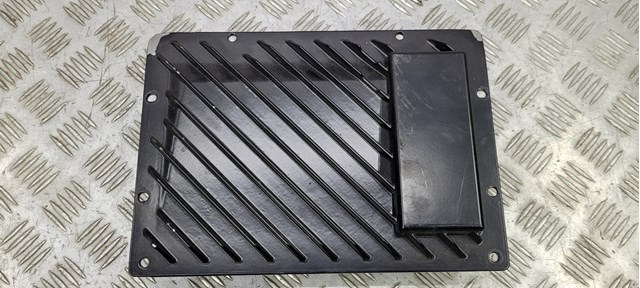 Підсилювач звуку аудіосистеми LR052494 LAND ROVER