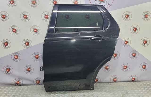 Двері задні LR061285 LAND ROVER