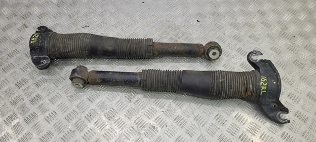 Циліндр підвіски LR061355 LAND ROVER