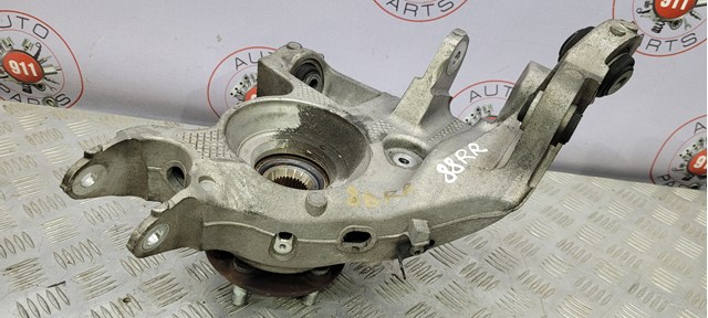 Кулак поворотний правий LR079583 LAND ROVER