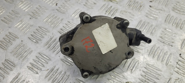 Насос вакуумний LR082226 LAND ROVER