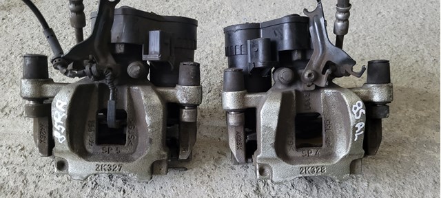 Супорт гальмівний задній правий LR113706 LAND ROVER