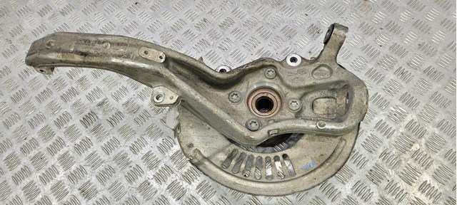 Цапфа передні праві LR138444 LAND ROVER