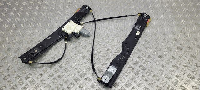Склопідйомник передньої правої двері LR165908 LAND ROVER