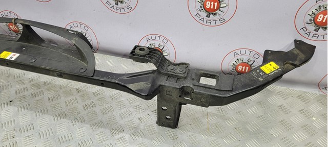 Рамка радіатора верхня T2H17604 JAGUAR