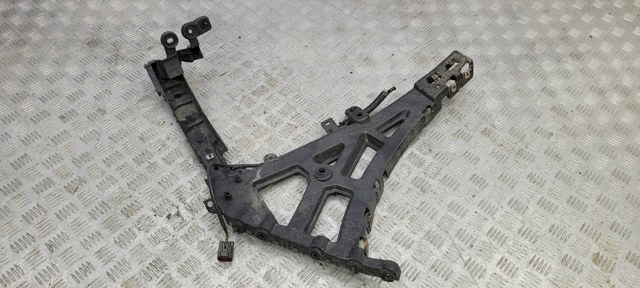 Направляюча заднього бампера, права T4A13086 JAGUAR