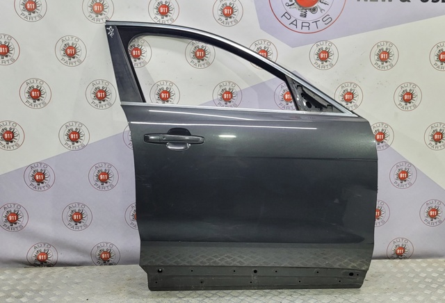 Пасажирські передні двері T4A1368 JAGUAR