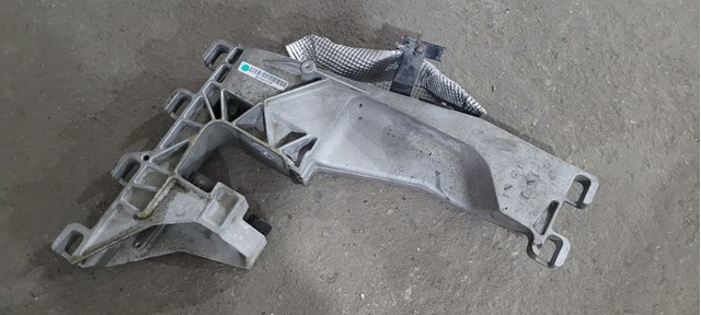 Кріплення подушки коробки передач T4N1162 JAGUAR