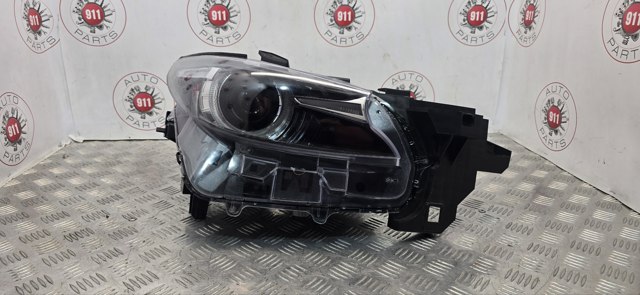 Фара правая TC3N51031 MAZDA