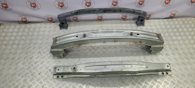 Швелер переднього бампера TD1150070B MAZDA