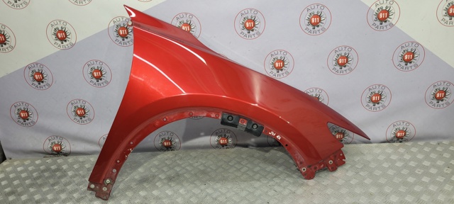 Переднє праве крило TK4852111G MAZDA