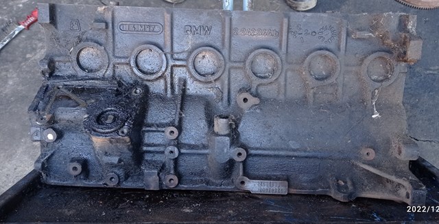 Блок двигуна 11112242764 BMW