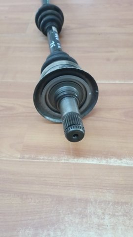 Піввісь задня, ліва 33207598037 BMW
