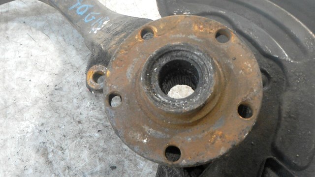 Маточина колеса передня 4A0407615G VAG