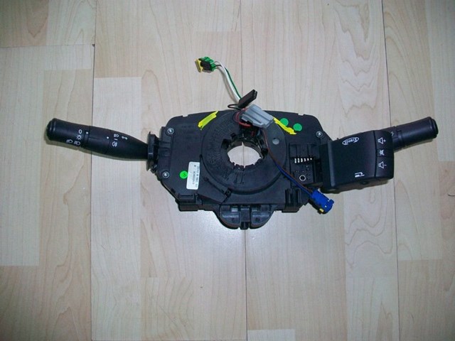 Перемикач підрульовий 8200216462 RENAULT