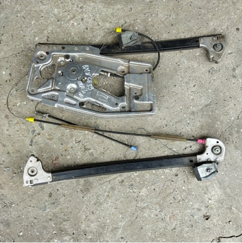 Склопідйомник передньої лівої двері 8236859 BMW