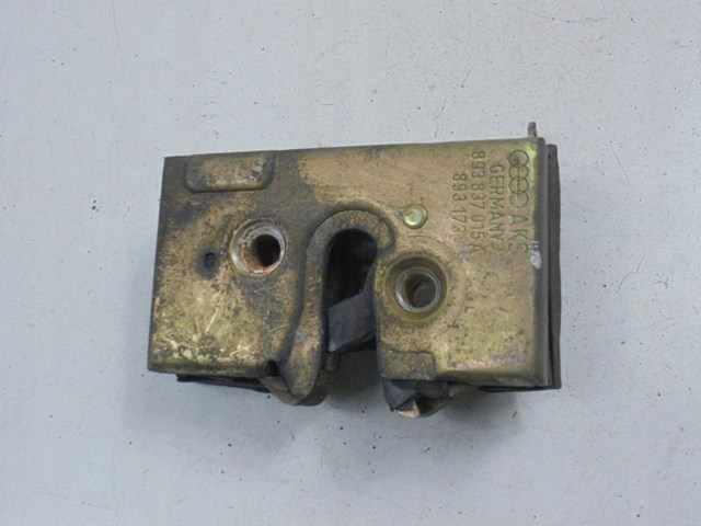 Замок задньої двері, лівої 8A0839015A VAG