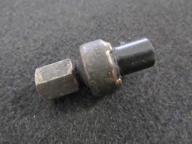 Клапан тиску кондиціонера 90414997 OPEL