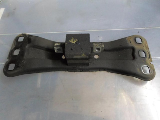 Кронштейн КПП A2032420601 MERCEDES