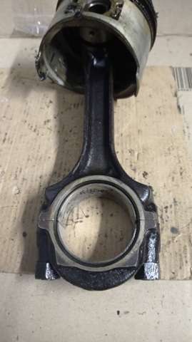 Шатун поршня ДВЗ MD040550 MITSUBISHI