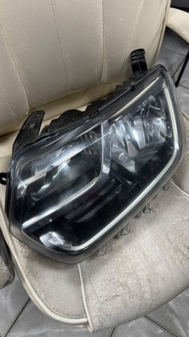 Фара дальнього світла в зборі 260608473R RENAULT