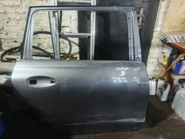 Двері задні, праві A1677303801 MERCEDES