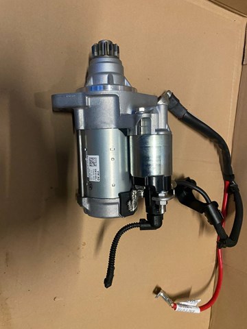 Стартер двигуна 02M911024J VAG