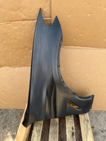 Переднє праве крило 41007491382 BMW