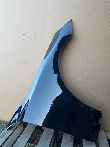 Переднє праве крило 41359633624 BMW