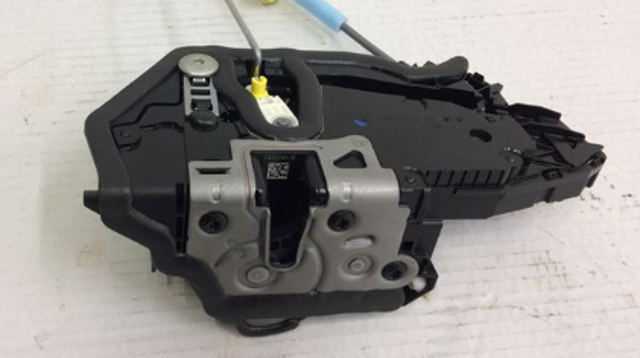 Замок водійських дверей 51217445041 BMW