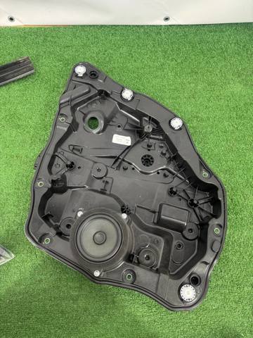 Механізм склопідйомника двері задньої, правої 51358498856 BMW