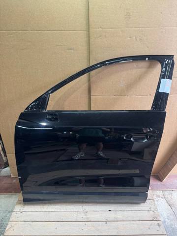 Дверь передня ліва 83A831051D VAG